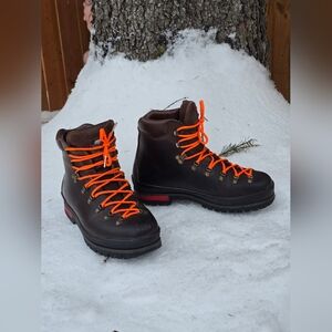 Men's ZAMBERLAN. made In Italy.  Brown Hiking Boots with Orange Laces